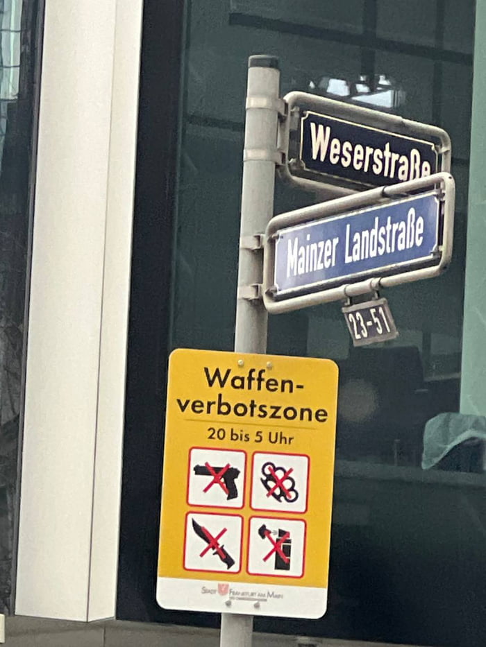 A friendly reminder in Frankfurt, to leave your gun at home 