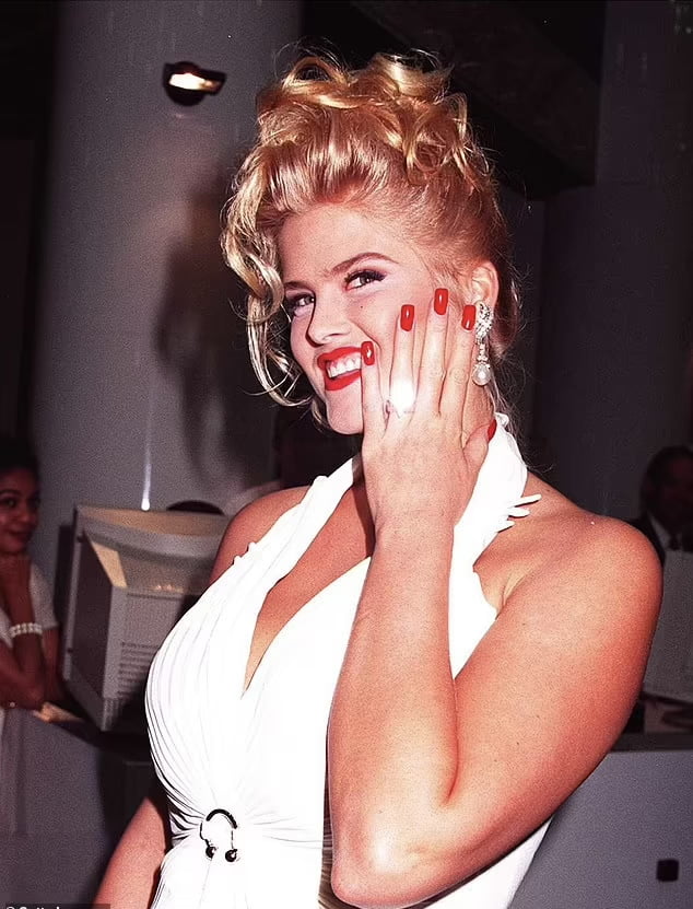 Anna Nicole Smith playmate of the year