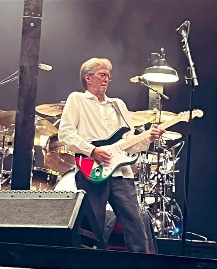 Ladies and Gentleman... Mr. Eric Clapton