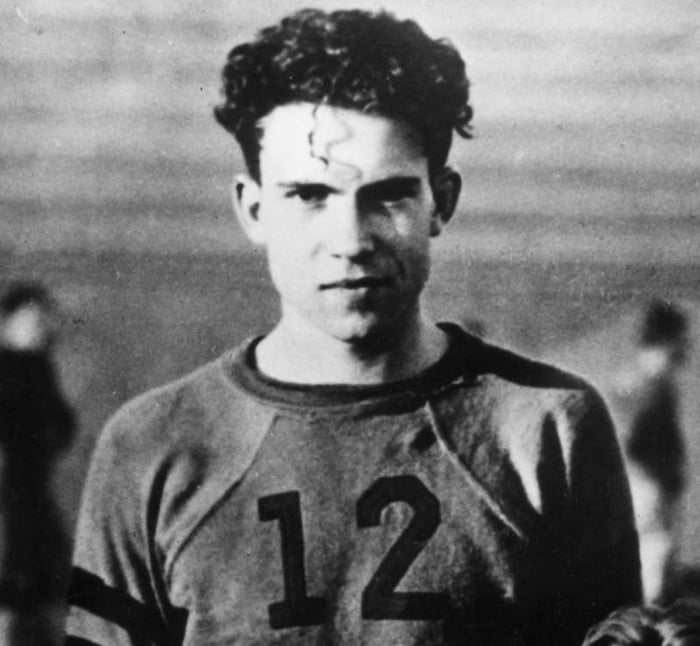 Young Richard Nixon (1930)