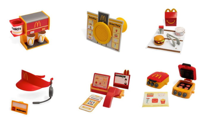 These are the new toys sold with the Happy Meal in Brazil. T