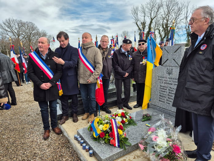 Today in France we honored the memory of the ukrainian soldi