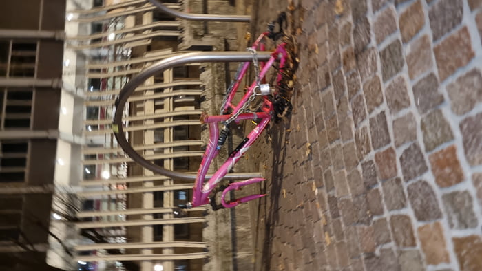 In the darkest places of the city, burglars can skin a bike 