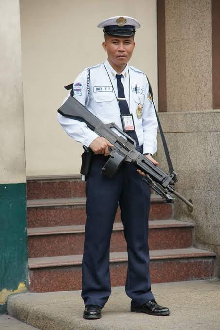 US should learn from Philippines security guard in malls and Image