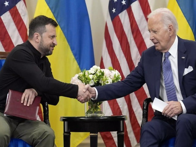 Old Joe apologized for the late supplies to Ukraine, accused