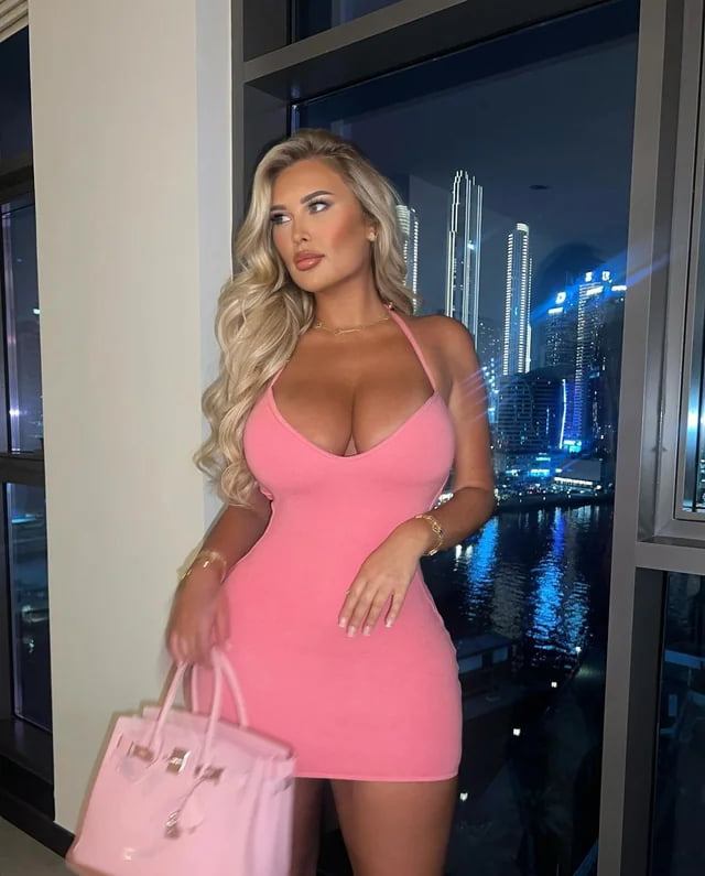 Sophie O’Neill pretty in pink