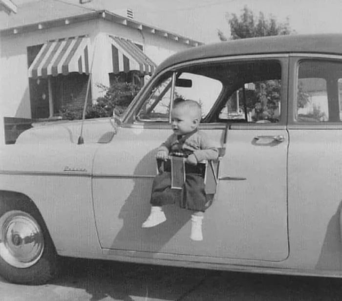 The 1950s baby safety seat. Never leave your child in a hot 